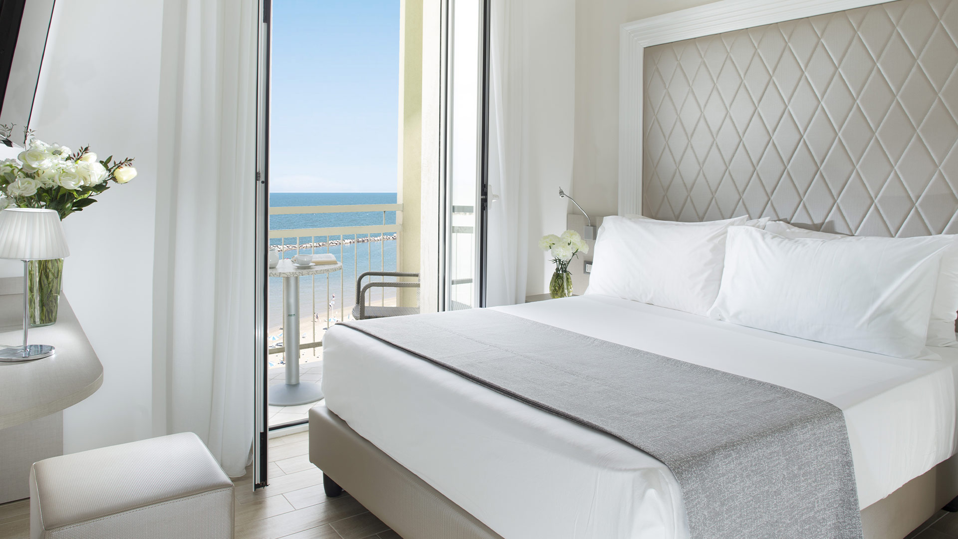 Suite Room with sea view